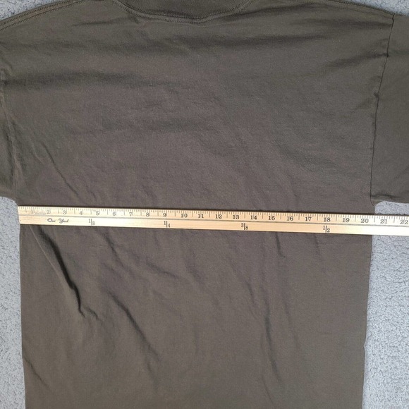 Bubba Gump Shrimp Co T-Shirt Mens Large Brown Olive Graphic Tee Chicago - Picture 9 of 12